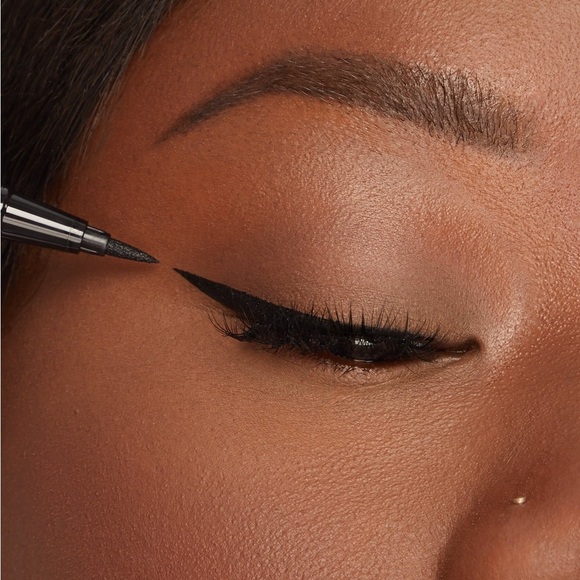 Tarte Double Take Eyeliner in Black - Dual Ended Full Size - Picture 4 of 16